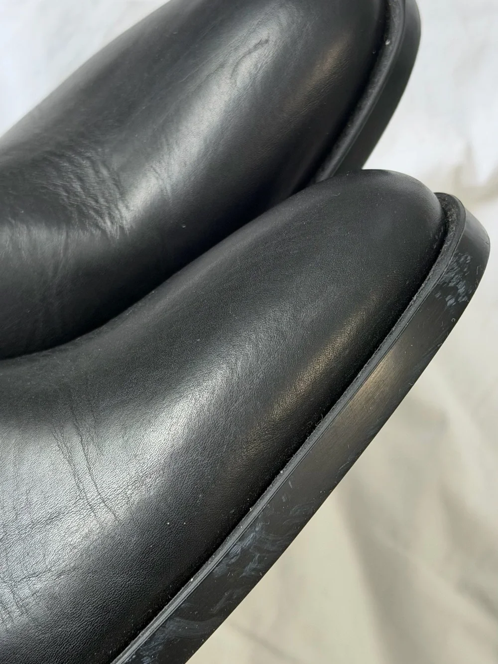 Bruno Magli Black Leather Chukka Chelsea Boots